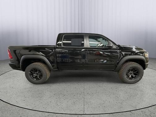 Diamond Black 2026 RAM 1500 RHO