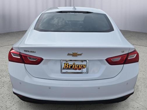 Summit White 2024 Chevrolet Malibu LT