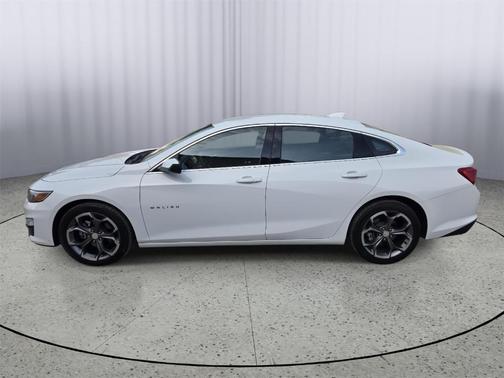 Summit White 2024 Chevrolet Malibu LT
