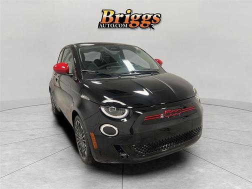 2024 FIAT 500e Base