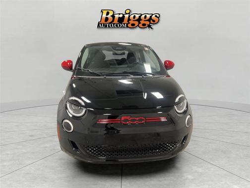 2024 FIAT 500e Base
