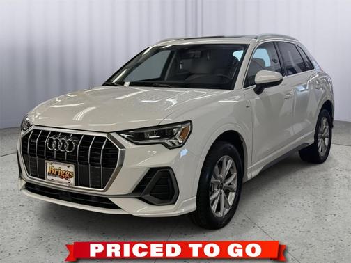 2025 Audi Q3 45 S line Premium
