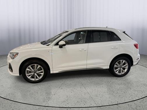 2025 Audi Q3 45 S line Premium