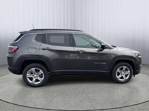 Granite Crystal 2024 Jeep Compass Latitude