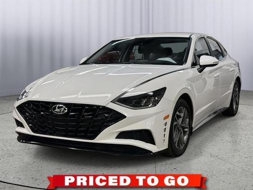 2022 Hyundai SONATA SEL