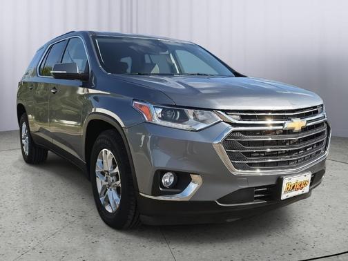 2021 Chevrolet Traverse LT Cloth