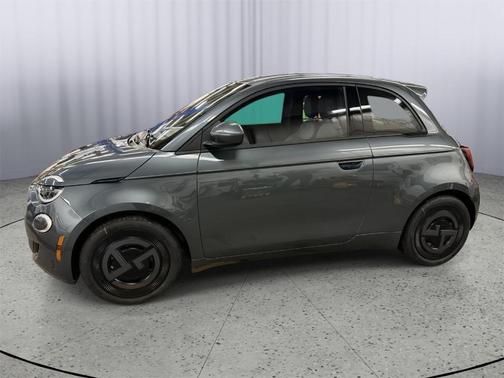 2025 FIAT 500e Base