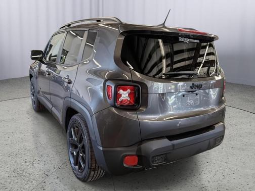 2017 Jeep Renegade Altitude