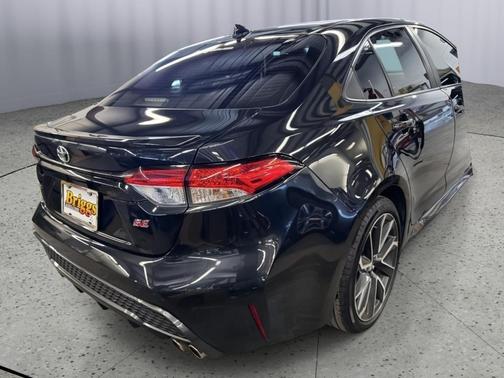 Black Sand Pearl 2021 Toyota Corolla SE