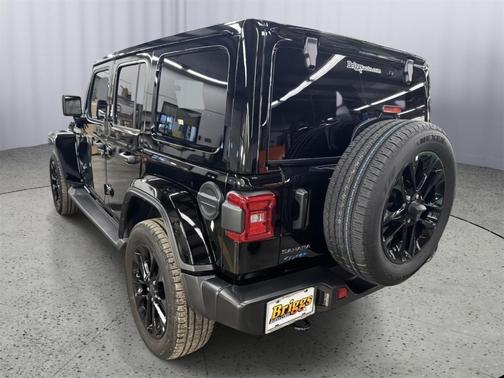 2025 Jeep Wrangler 4xe Sahara