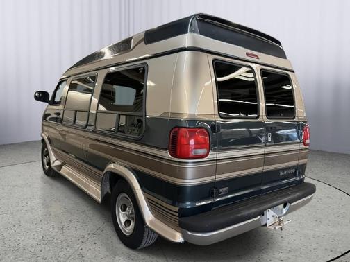 1999 Dodge Ram Van 1500