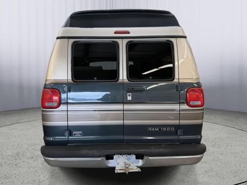 1999 Dodge Ram Van 1500