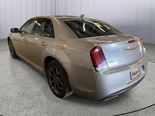 2018 Chrysler 300 S