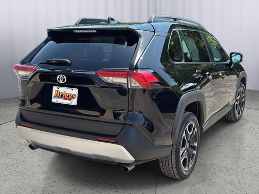2019 Toyota RAV4 Adventure
