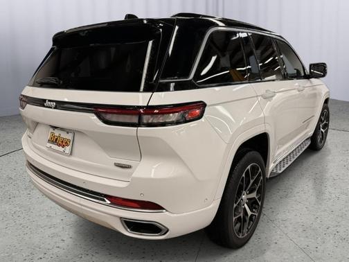 2024 Jeep Grand Cherokee Summit