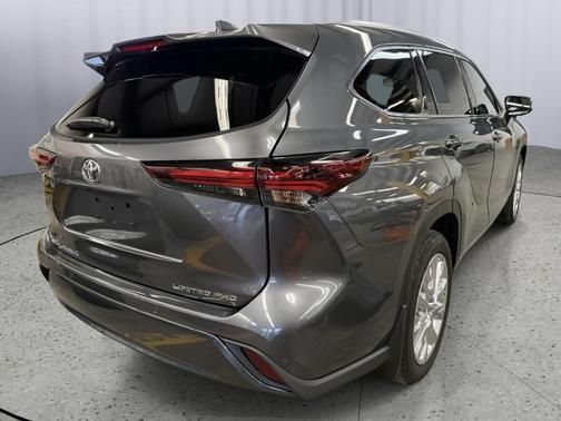 2024 Toyota Highlander Limited