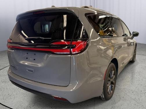 2021 Chrysler Pacifica Touring