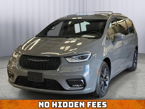 2021 Chrysler Pacifica Touring