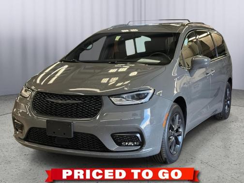 2021 Chrysler Pacifica Touring
