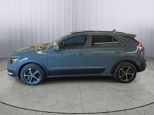 2025 Kia Niro EX
