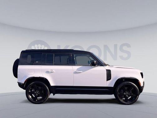 2024 Land Rover Defender 110 P400 X-Dynamic SE