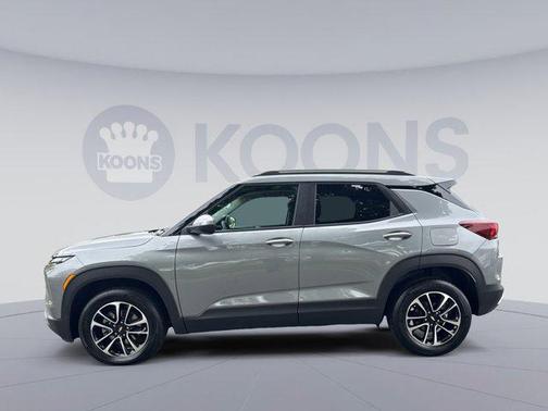 Sterling Gray Metallic 2025 Chevrolet Trailblazer LT