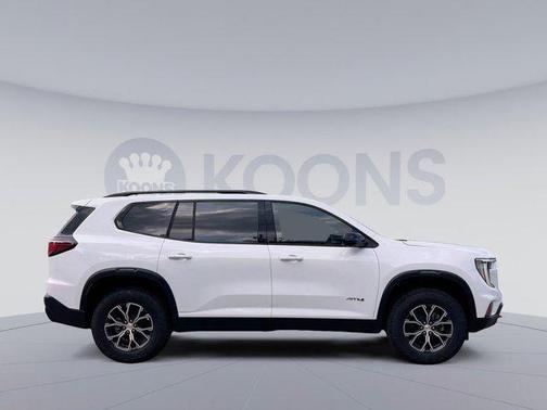 2025 GMC Acadia AWD AT4