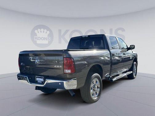 2017 RAM 2500 Big Horn Crew Cab 4x4 6'4' Box