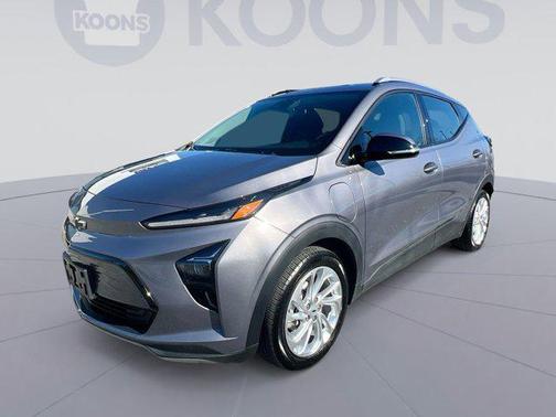Gray Ghost Metallic 2023 Chevrolet Bolt EUV FWD LT