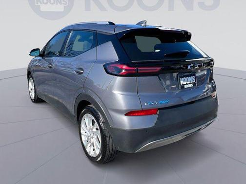 Gray Ghost Metallic 2023 Chevrolet Bolt EUV FWD LT