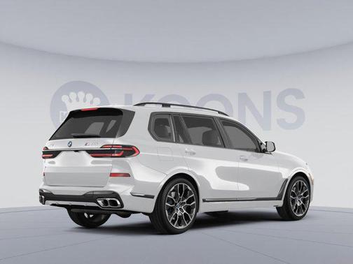 White Metallic 2026 BMW X7 xDrive40i