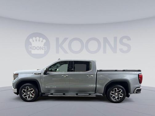 Sterling Metallic 2024 GMC Sierra 1500 SLT