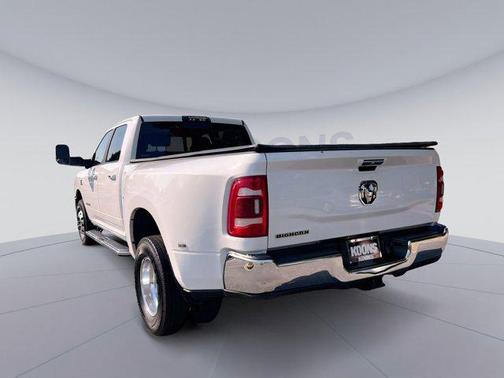 2022 RAM 3500 Big Horn Crew Cab 4x2 8' Box