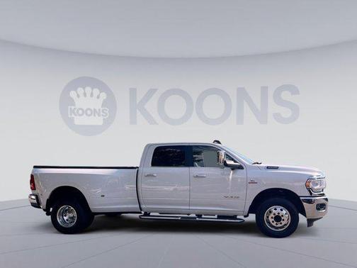 2022 RAM 3500 Big Horn Crew Cab 4x2 8' Box