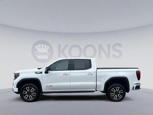 2025 GMC Sierra 1500 AT4