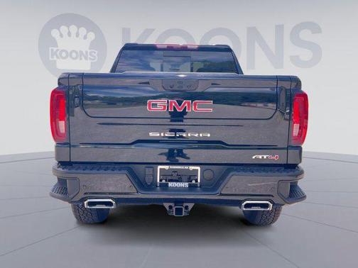 2025 GMC Sierra 1500 AT4