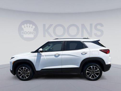 Summit White 2025 Chevrolet Trailblazer LT