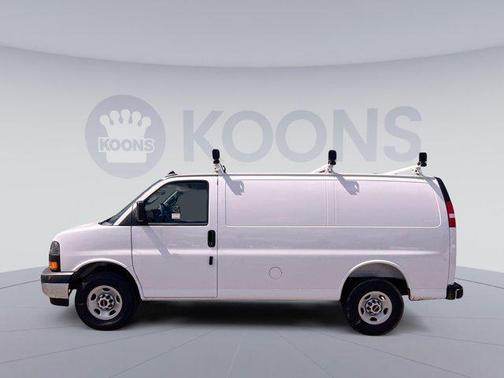 2025 GMC Savana 2500 Work Van
