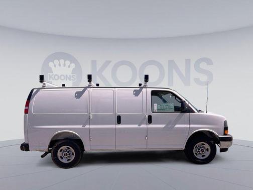 2025 GMC Savana 2500 Work Van