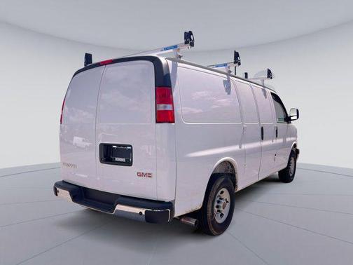 2025 GMC Savana 2500 Work Van
