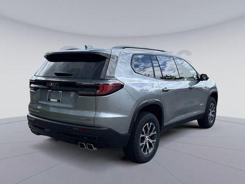 2025 GMC Acadia AWD AT4