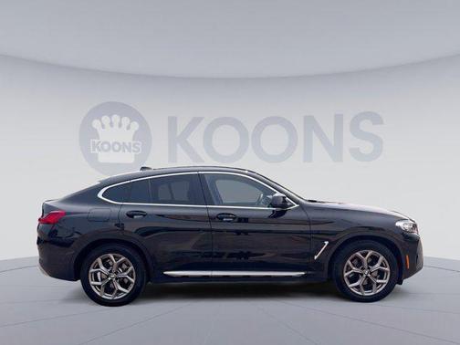 2024 BMW X4 xDrive30i