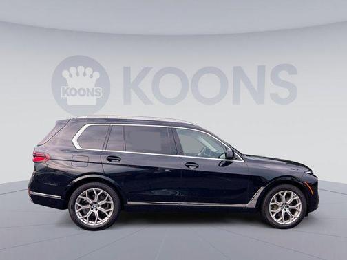 2025 BMW X7 xDrive40i