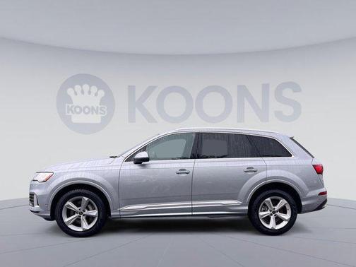 2023 Audi Q7 45 Premium