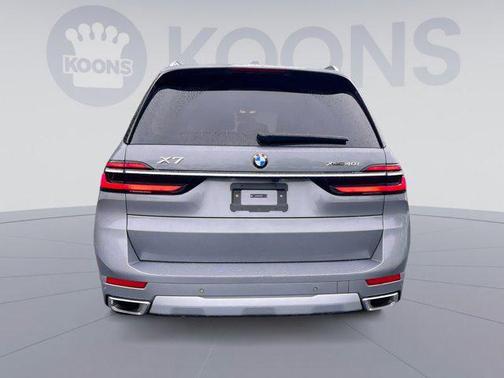 2025 BMW X7 xDrive40i