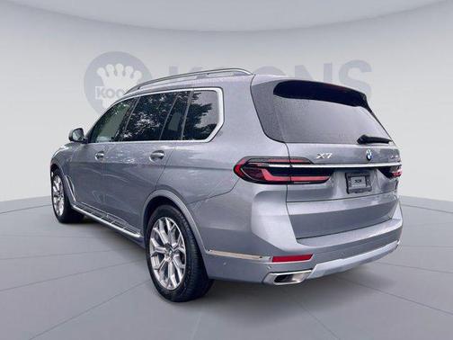 2025 BMW X7 xDrive40i