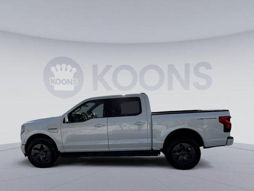 2023 Ford F-150 Lightning LARIAT