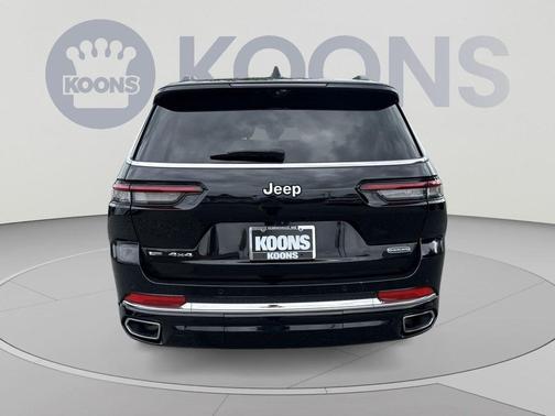 Diamond Black Crystal Pearlcoat 2021 Jeep Grand Cherokee L Overland