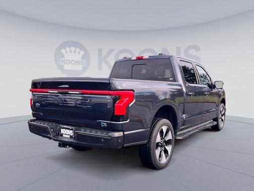 2022 Ford F-150 Lightning Platinum