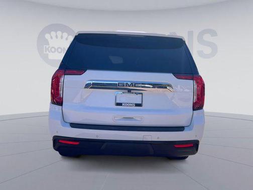 2023 GMC Yukon XL SLE